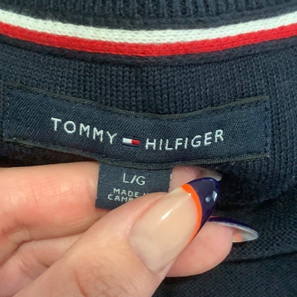 TOMMY HILFIGER V Neck Sweater - Picture 4 of 4